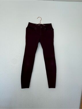 LOFT Skinny curvy Jeans in Deep Wine